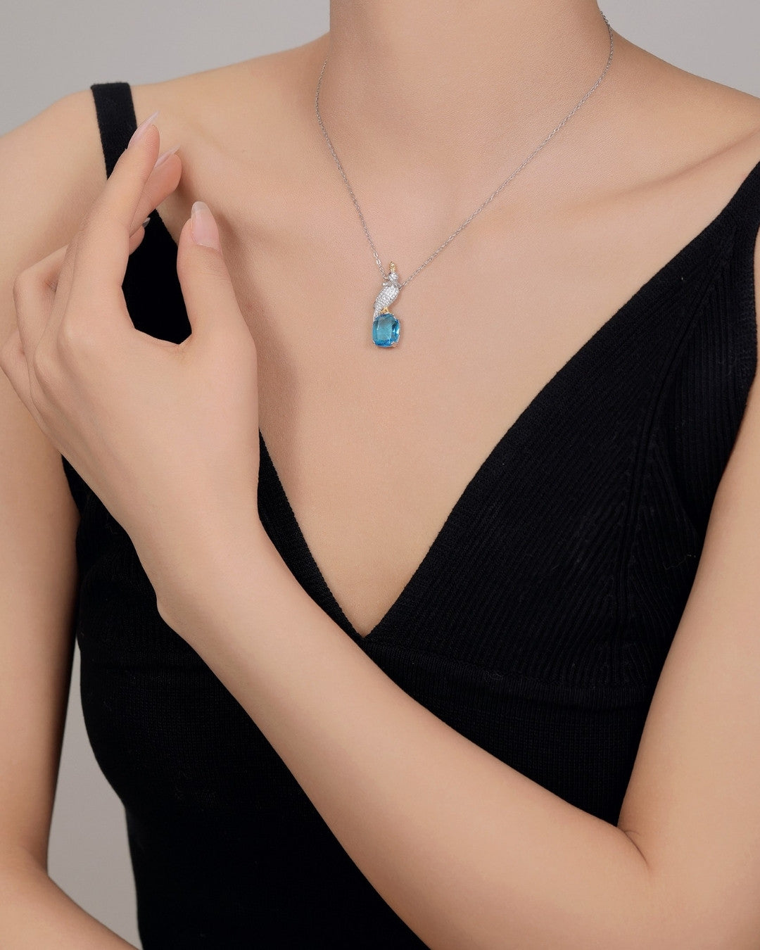Silver Azure Majesty Parrot Pendant Necklace