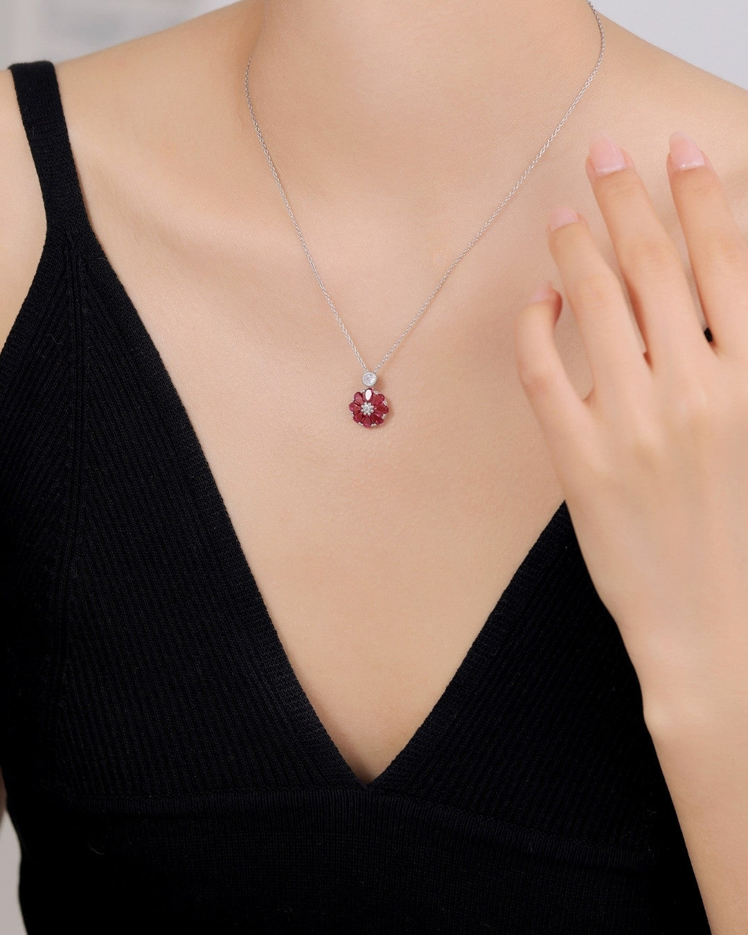 Silver Blooming Radiance Floral Pendant Necklace