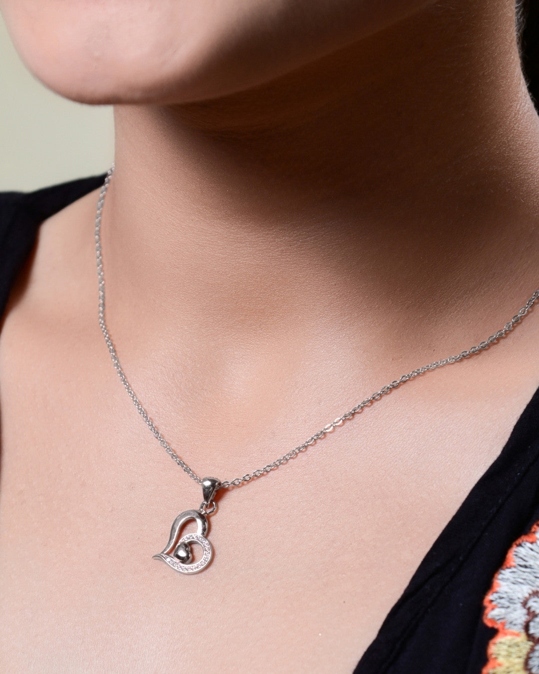 Silver Eternal Embrace Pendant Set