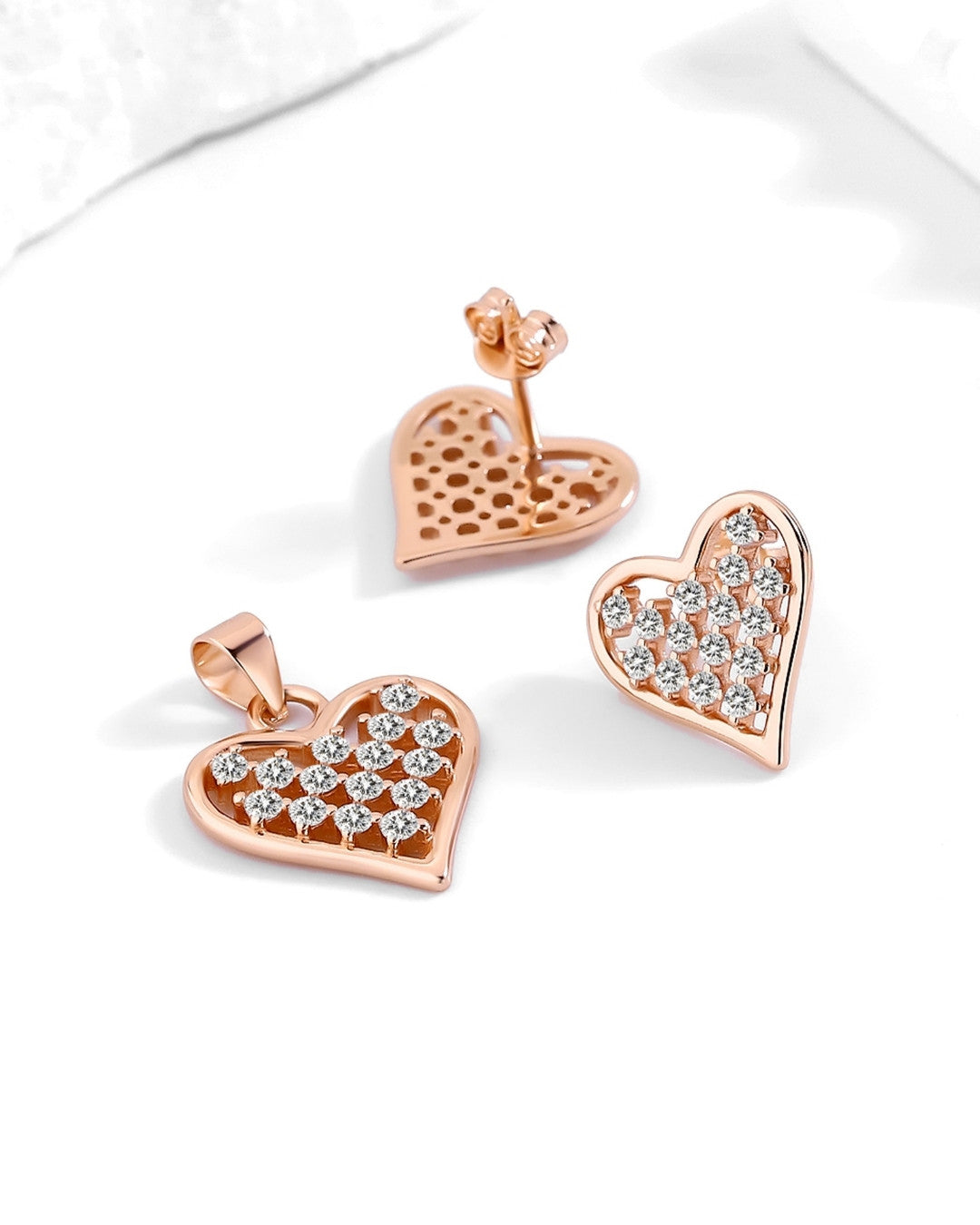 Silver Gleaming Heart Pendant Set