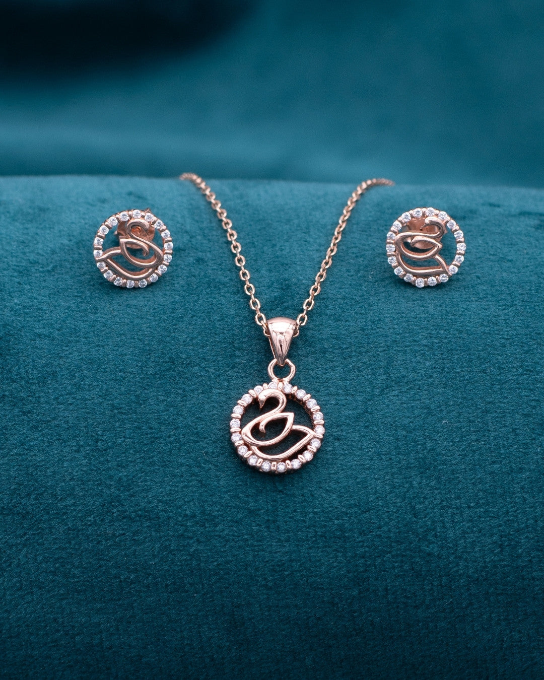 Silver Graceful Swan Pendant Set