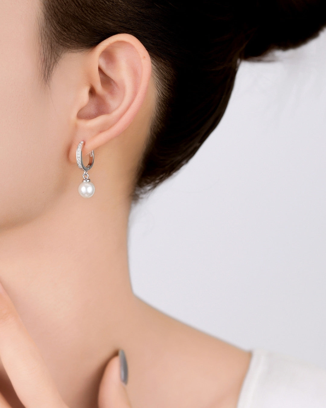 Silver Lustrous Pearl Drop Earrings