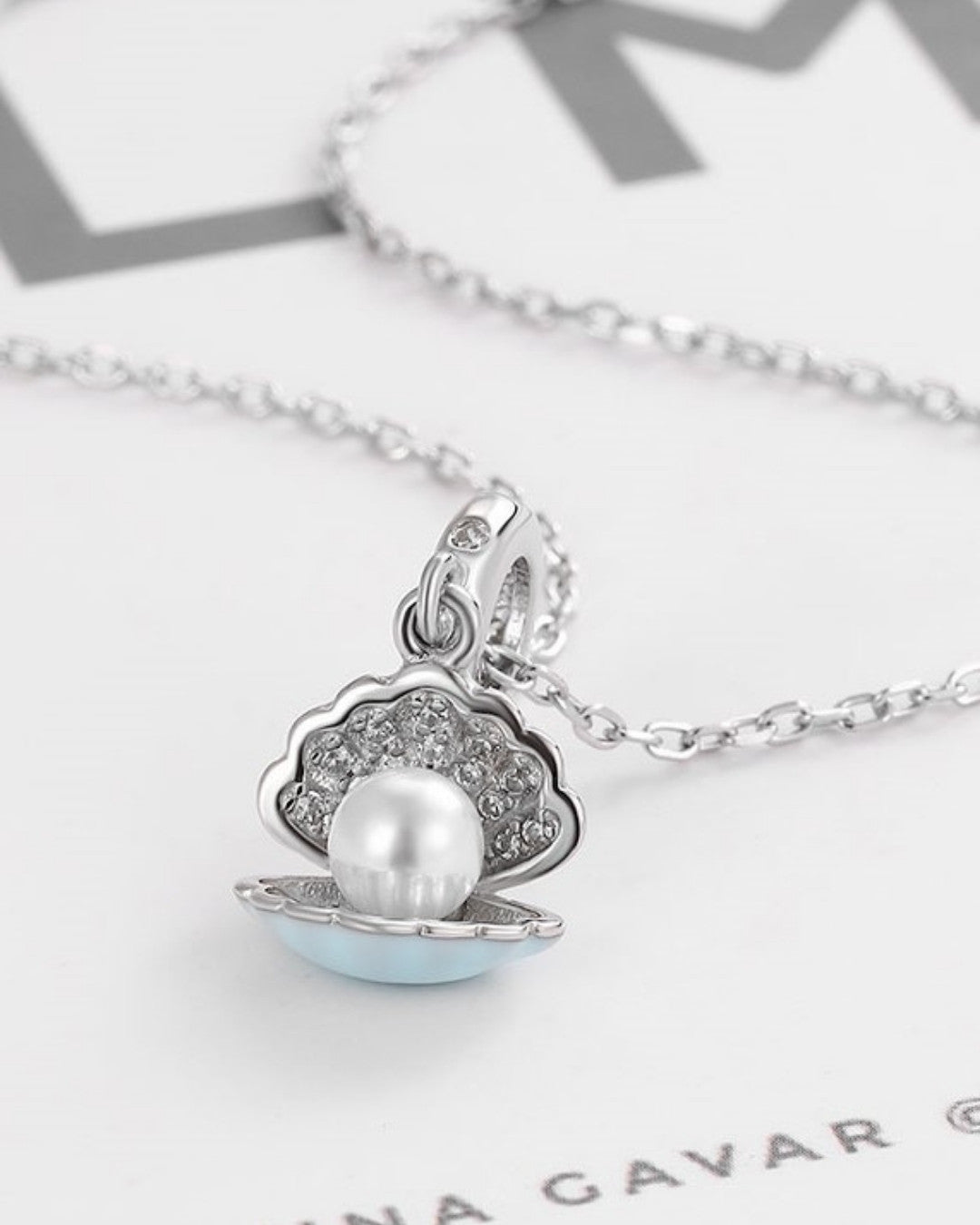 Silver Ocean's Treasure Pearl Pendant Necklace
