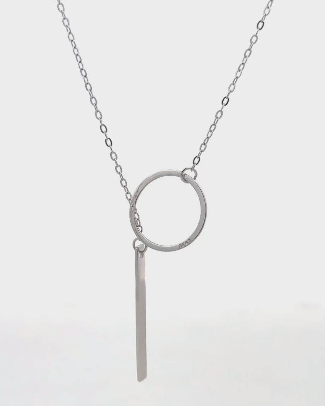 Silver Minimalist Elegance Pendant Necklace