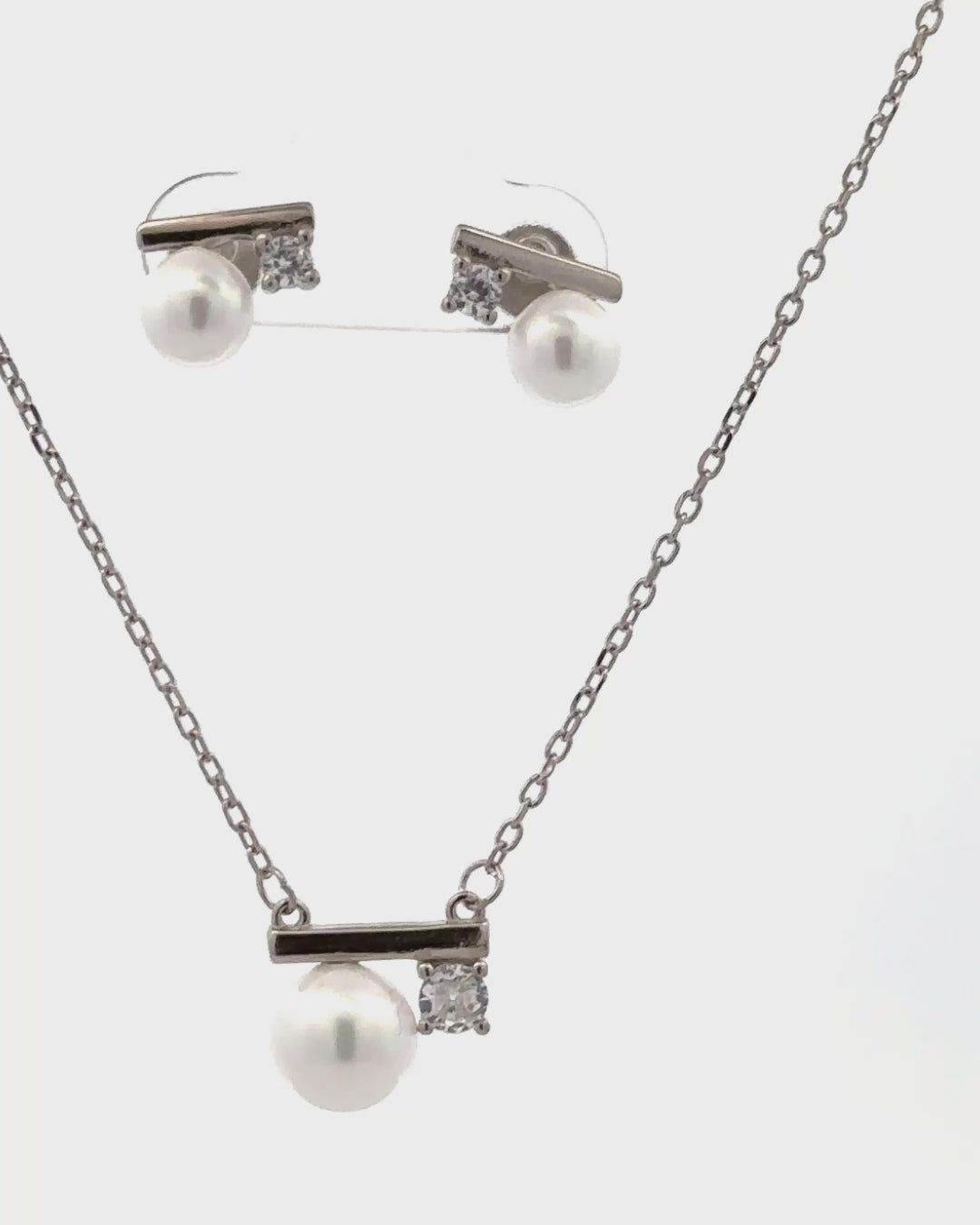 Silver Pearl Harmony Chain Set