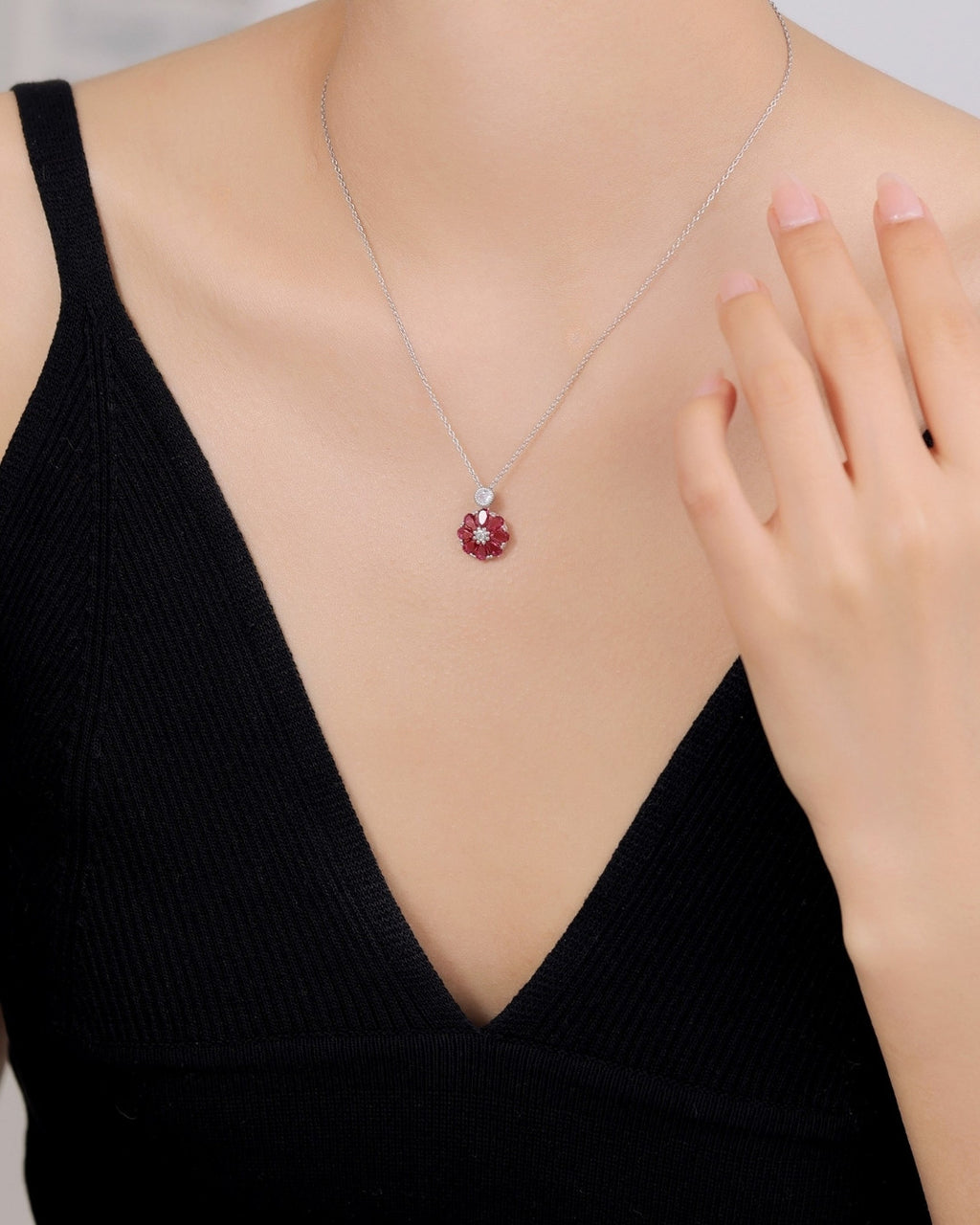 Silver Blooming Radiance Floral Pendant Necklace