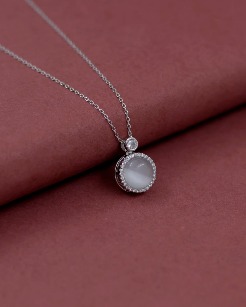 Silver Lunar Glow Pearl Pendant Necklace