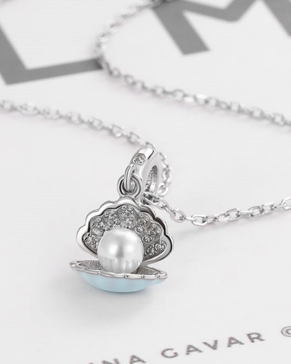 Silver Ocean's Treasure Pearl Pendant Necklace