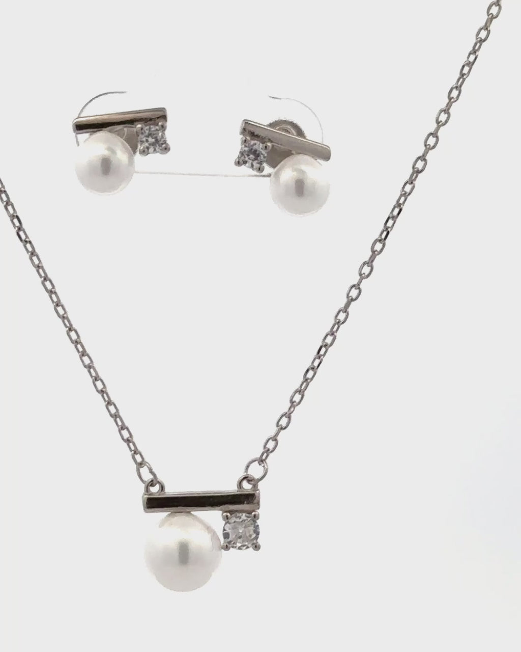 Silver Pearl Harmony Chain Set
