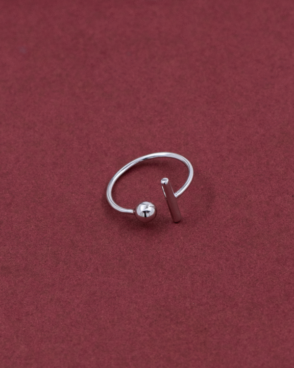 Silver Minimalist Chic Ring - Image 3