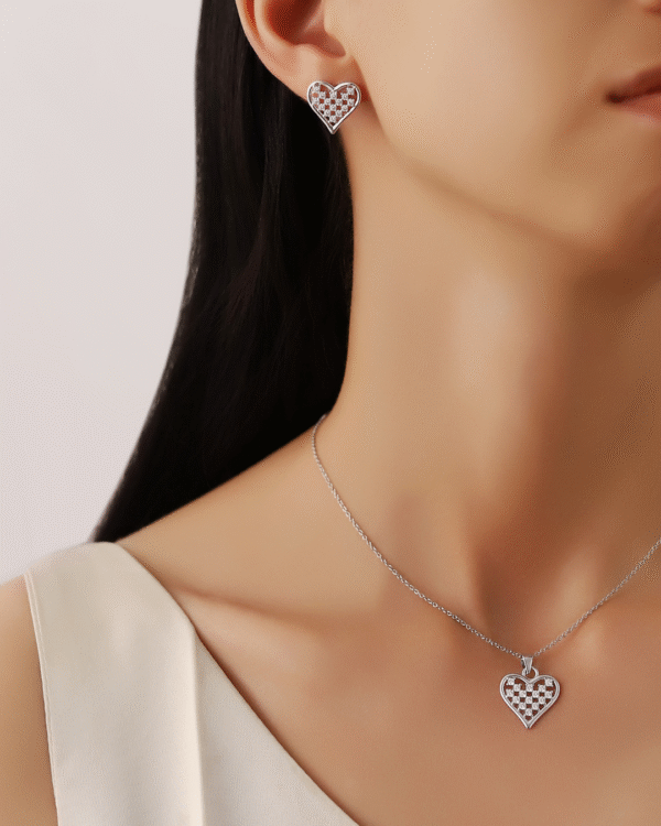 Silver Gleaming Heart Pendant Set - Image 2